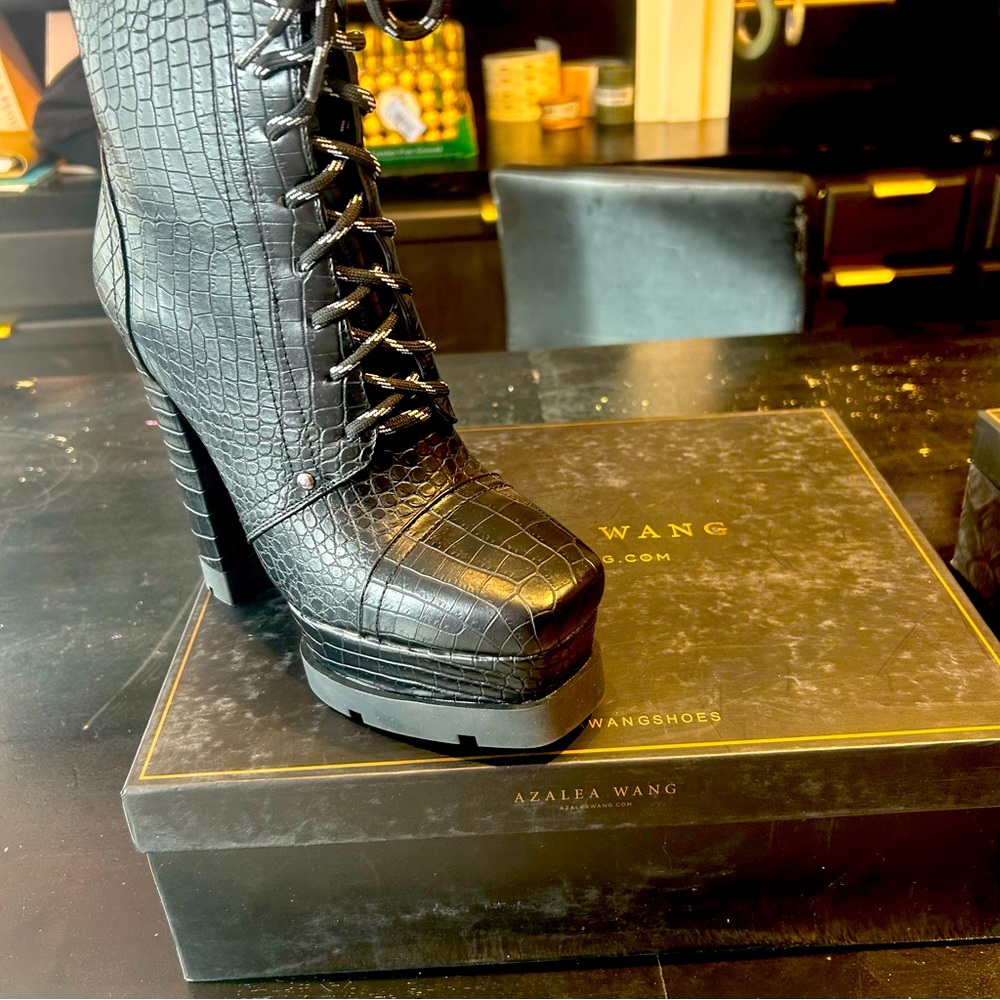 Women’s ankle heel boots